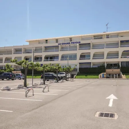Le Grand Pavois-4 By Interhome *
